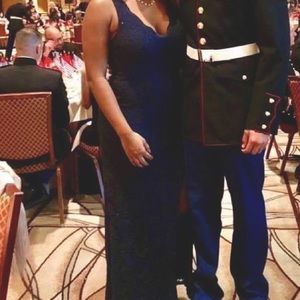 BLUE FORMAL GOWN ( SIZE MISSING MOST LIKELY A L-XL)